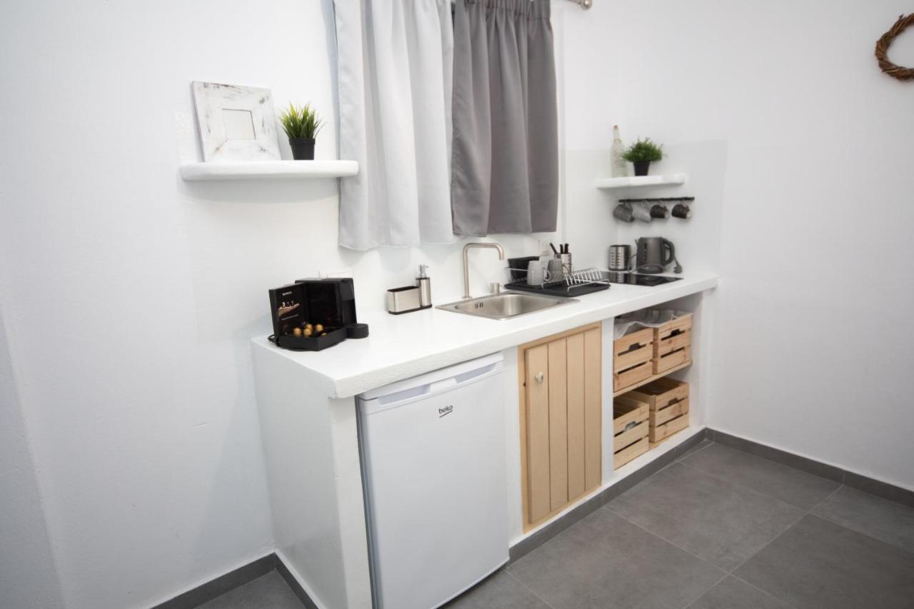 Eunoia Apartments サントリーニ エクステリア 写真